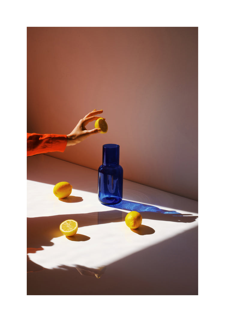 Mondays Suck, but Lemonade is Good! Poster